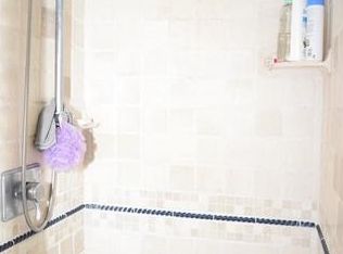 18942 Beverly Rd, Beverly Hills, MI 48025