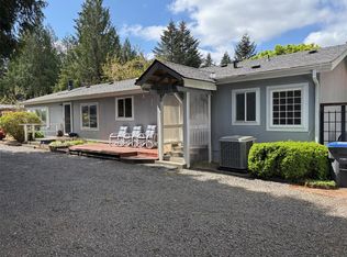 171 E Sea Vista Ln, Grapeview, WA 98546