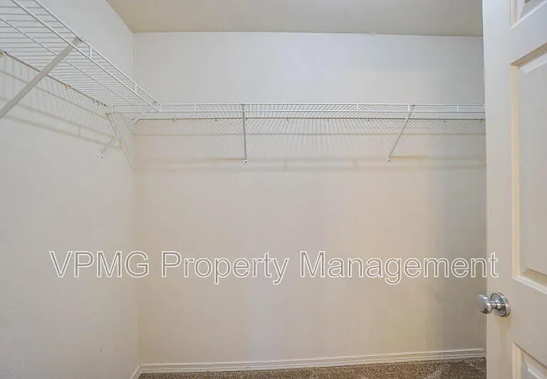 8907 NE 84th St — Photo 32
