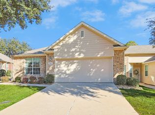 221 Bexar Dr, Lewisville, TX 75067