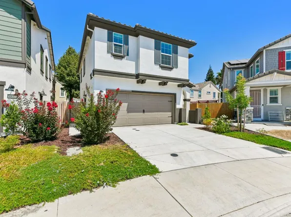 8841 J Sheehan St, Elk Grove, CA 95624