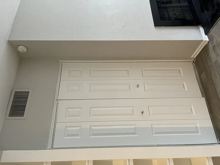 Augusta Court Apartments — Photo 26