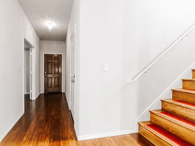 24370 Invitation Oak — Photo 17