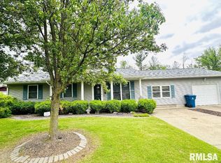 431 Easthaven Dr, Centralia, IL