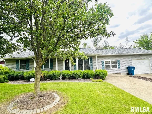 431 Easthaven Dr, Centralia, IL 62801