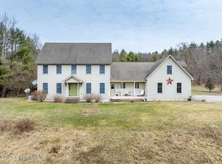 214 McDougal Lake Rd, Cossayuna, NY 12823