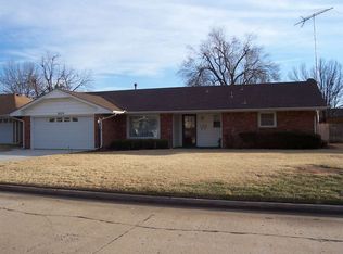 3225 W Cherokee Ave, Enid, OK 73703