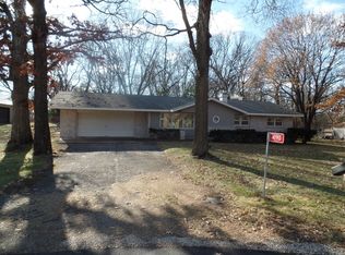 4190 George Dr, Rockton, IL 61072