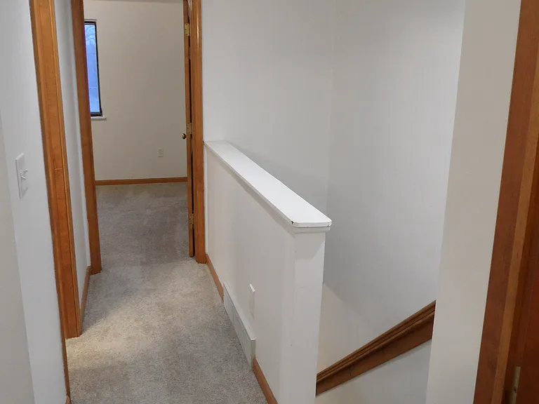 921 Onondaga St — Photo 21