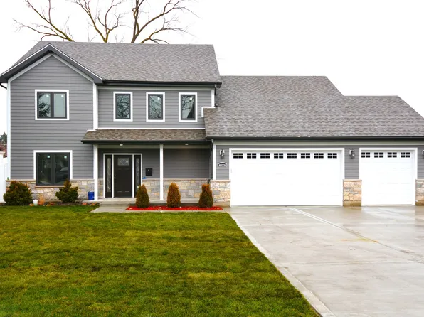 10442 W Lyndale Ave, Melrose Park, IL 60164