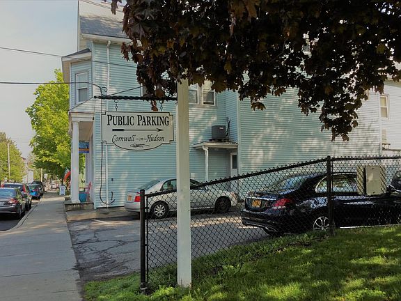 3rd image of 240 Hudson St #3