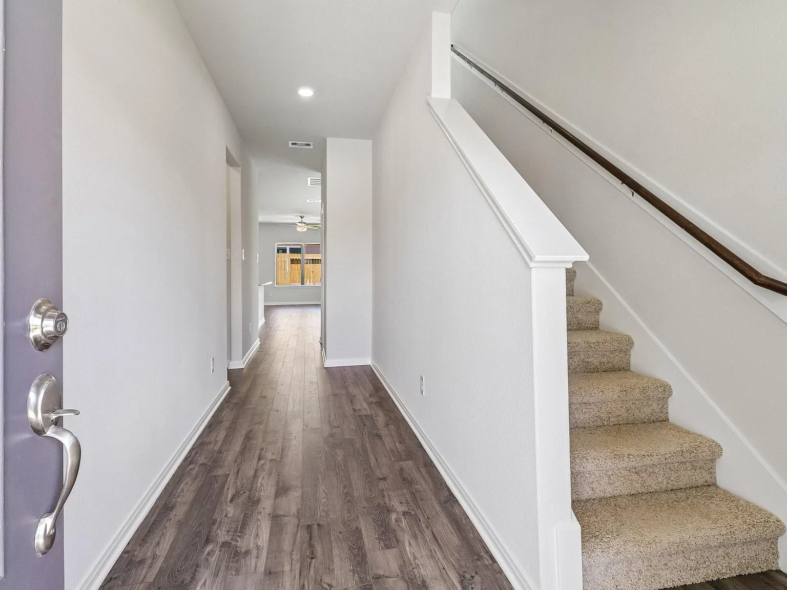 3 bed, 2.5 bath, 1815 sqft, $2,585 — Photo 3