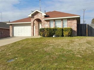 425 Leisure Dr, Cedar Hill, TX 75104
