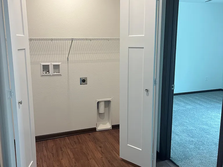 10 Lake Ln — Photo 12