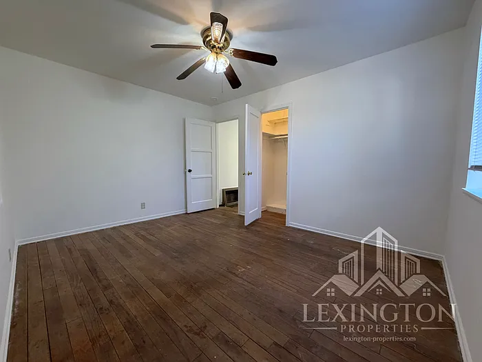 3561 David Way — Photo 18