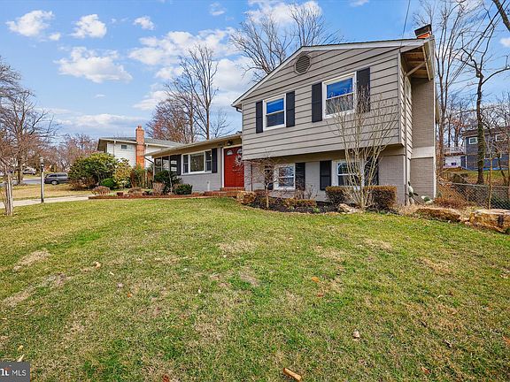 3rd image of 14415 Brad Dr