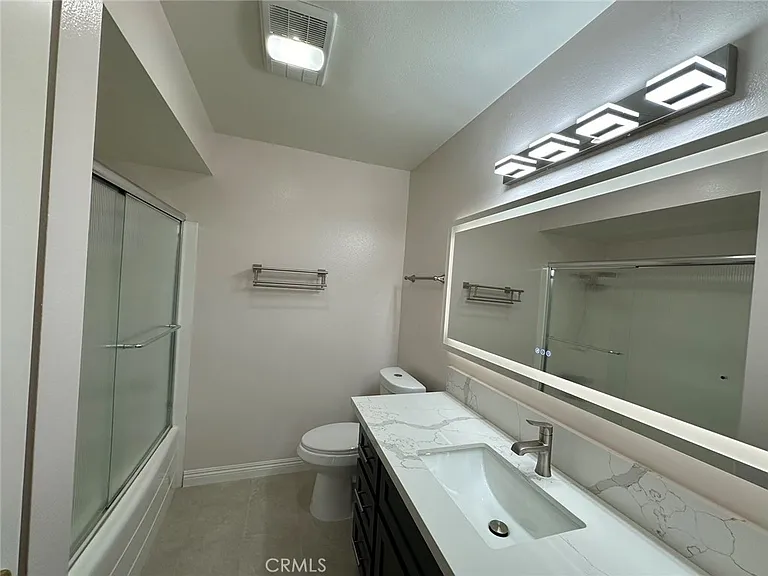 552 N Bellflower Blvd #220 — Photo 10