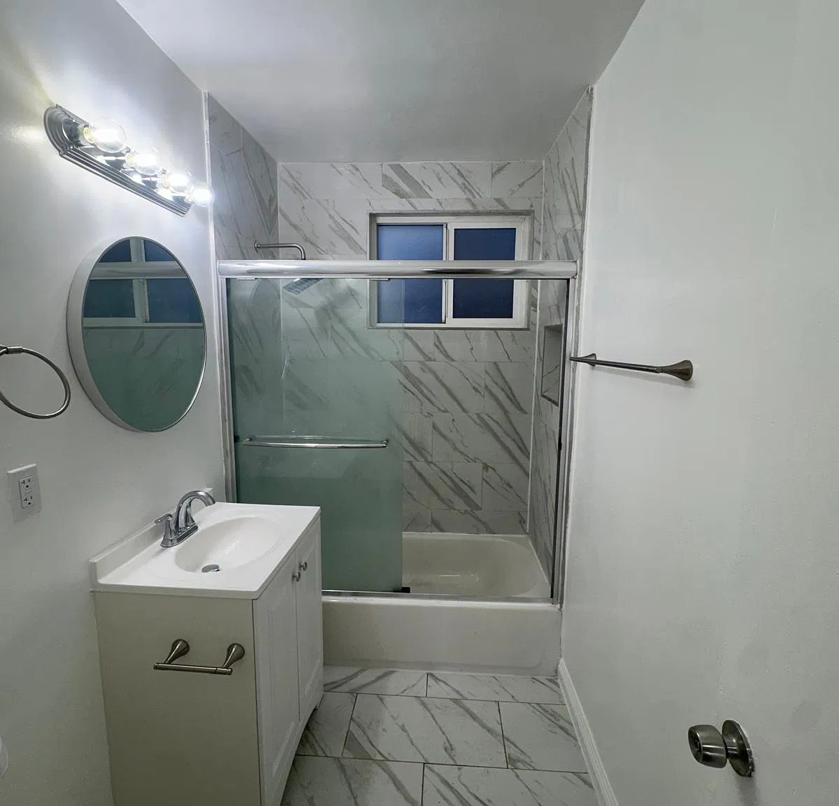 1 bed, 665 sqft, $2,000 — Photo 3