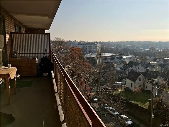 4th image of 315 King St APT 4G