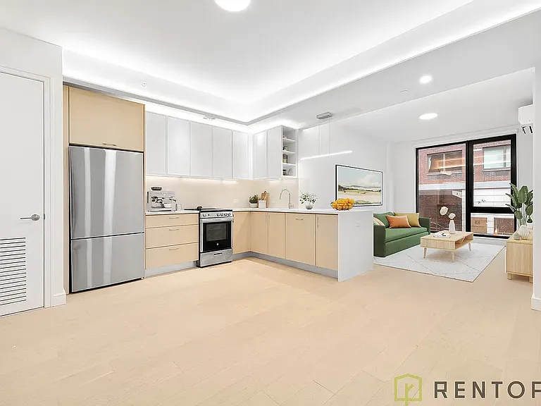 555 W 45th St #6B — Photo 2