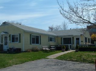 11 Buck Rd, Middletown, RI 02842