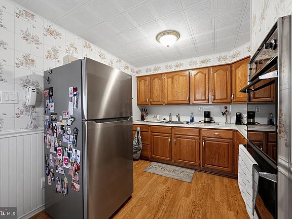 5th image of 4210 Fairdale Rd