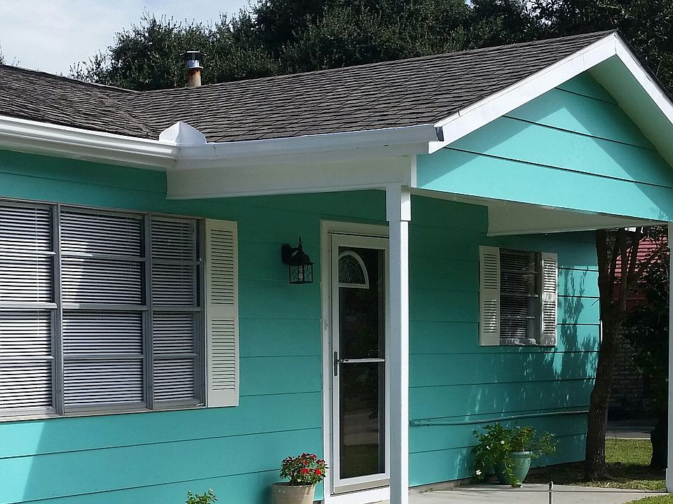 1st image of 104 Park Lane Dr