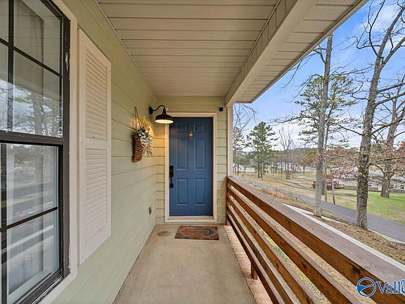 3rd image of 3233 Creek Path Rd