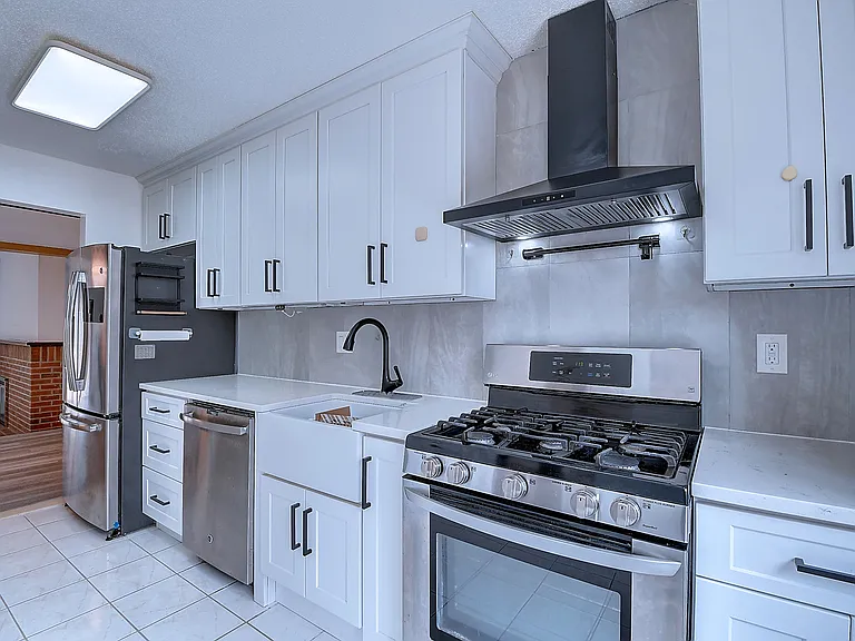 32 Farmington Chase Cres #32 — Photo 12
