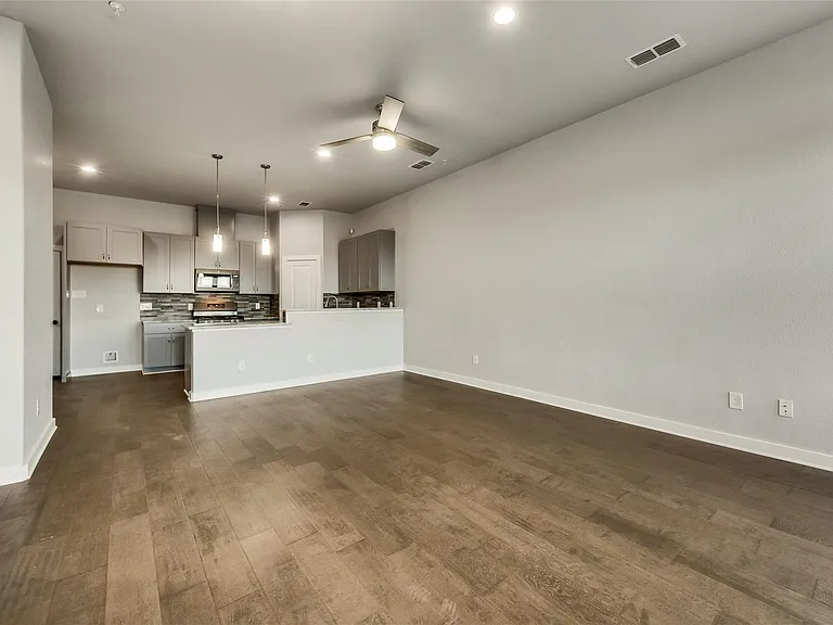 5827 Rivendell Dr — Photo 3