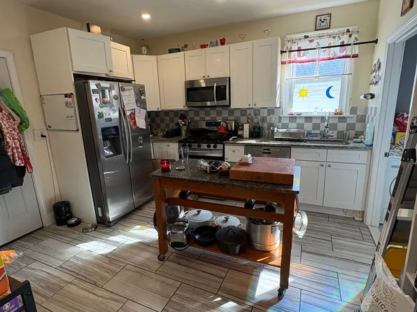 211 Elm St APT 2, Everett, MA 02149