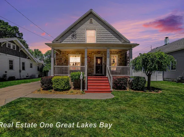 2107 10th St, Bay City, MI 48708
