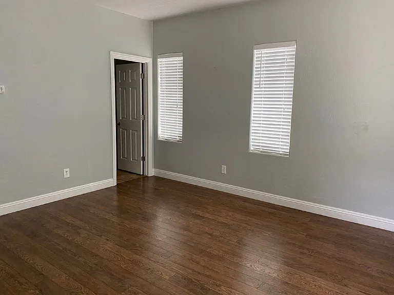 8225 Broad Peak Dr — Photo 33