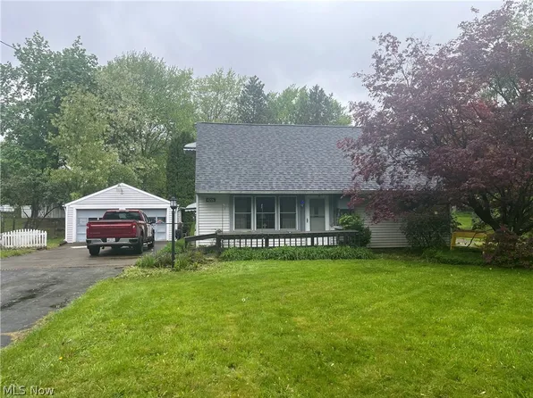 4226 Burkey Rd, Youngstown, OH 44515