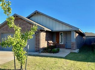 11528 SW 8th Cir, Yukon, OK 73099