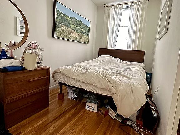 4th image of 65 W 85th St #4C