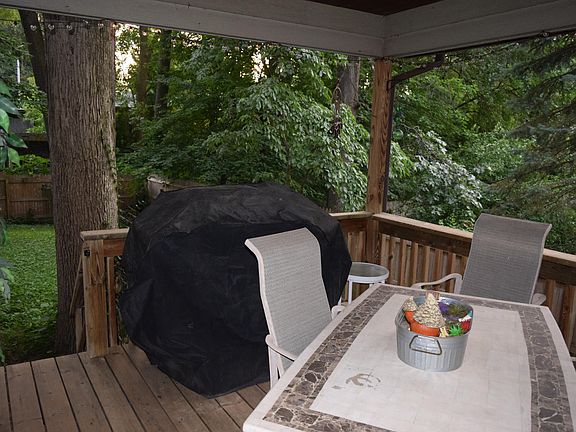 4th image of 4373 Laura Ave NW