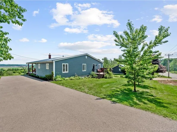 2673 Main St, Hillsborough, NB E4H 2X1