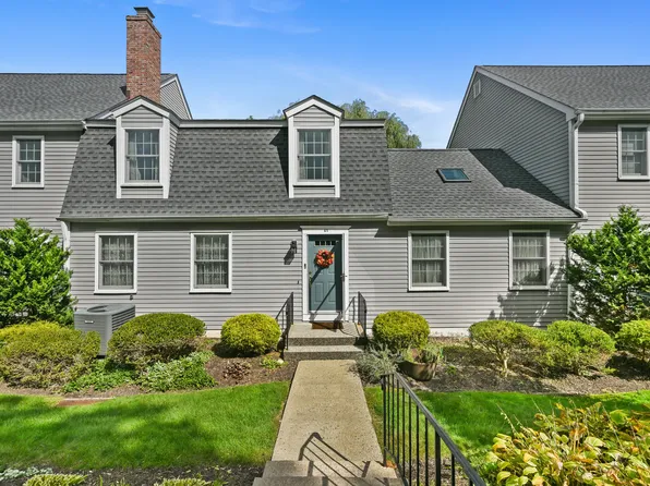 120 Prospect Street APT 67, Ridgefield, CT 06877