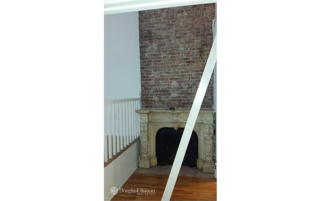 Rented by Douglas Elliman | media 15