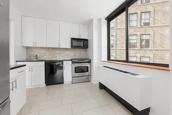 Rented by Compass | media 37