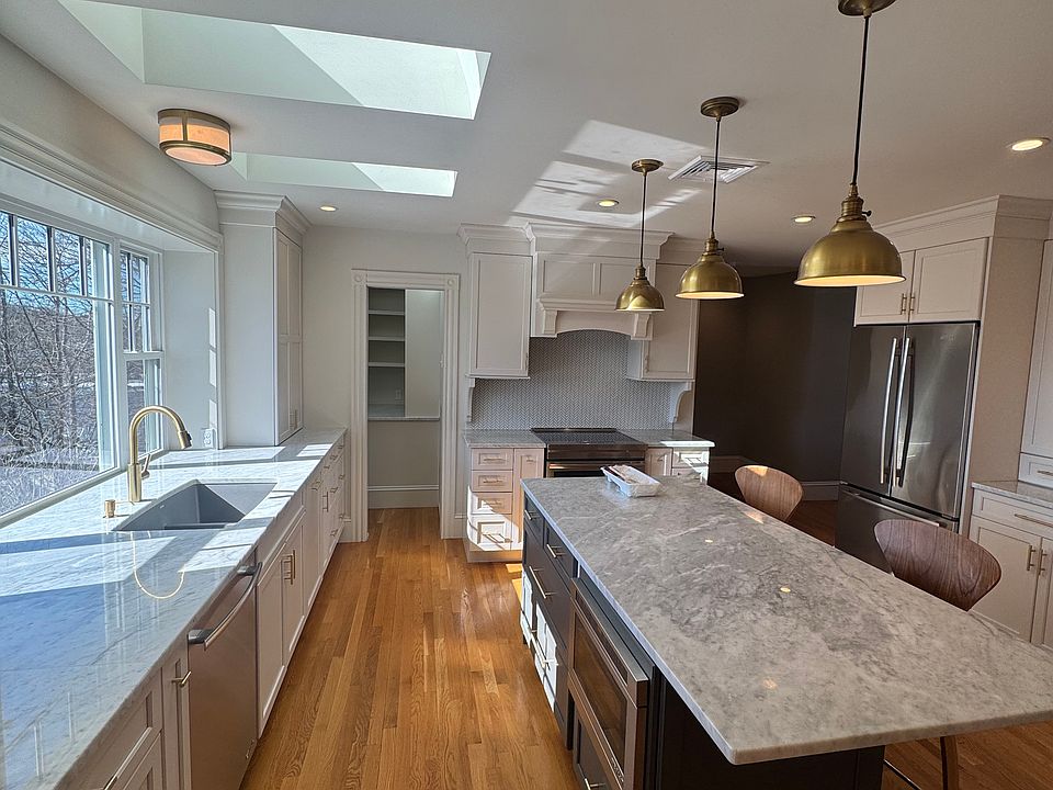 1st image of 130-132 Washington St #1