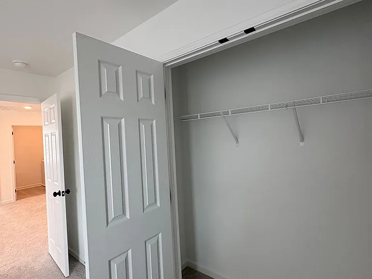 2942 Sharpstone Dr — Photo 16