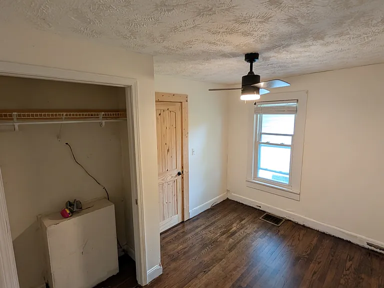 1202 Glynridge St — Photo 13