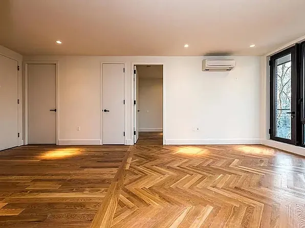 1 Duffield Street image 1 of 3