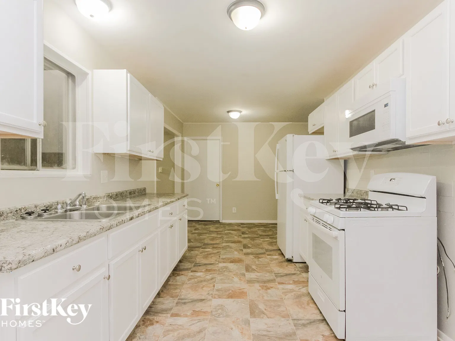 4 bed, 1.5 bath, 1620 sqft, $1,980 — Photo 4