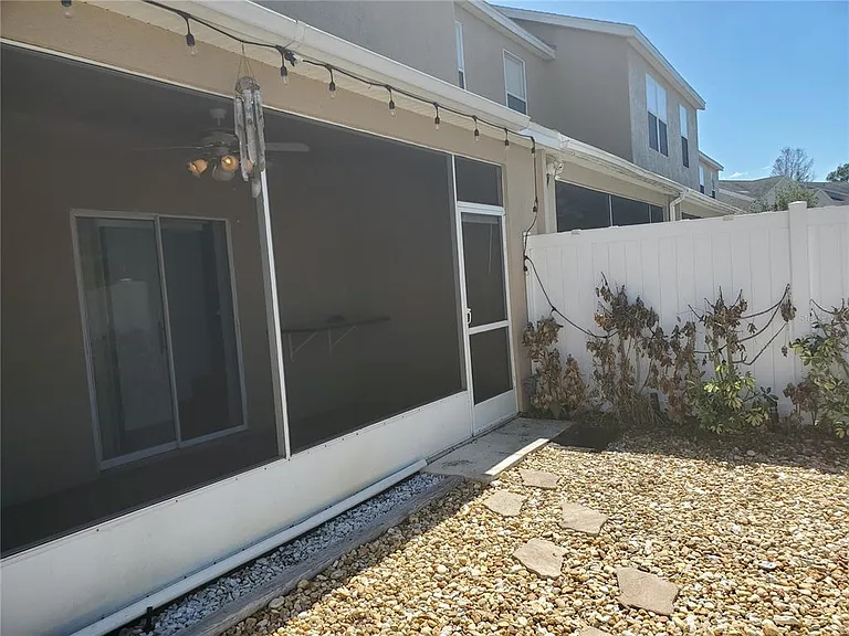1411 Sedgwick Dr — Photo 18