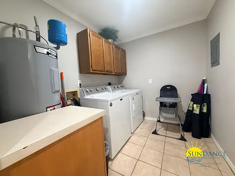 216 1st St SE #C — Photo 21