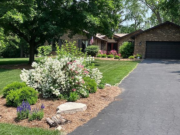 4th image of 24423 W Hunters Ln