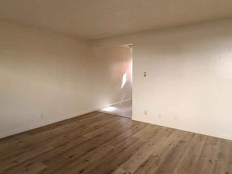 935 Edith Ave #A — Photo 4